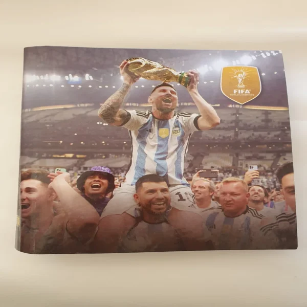 Carpeta Messi y Dibu Campeón Qatar Nro. 3